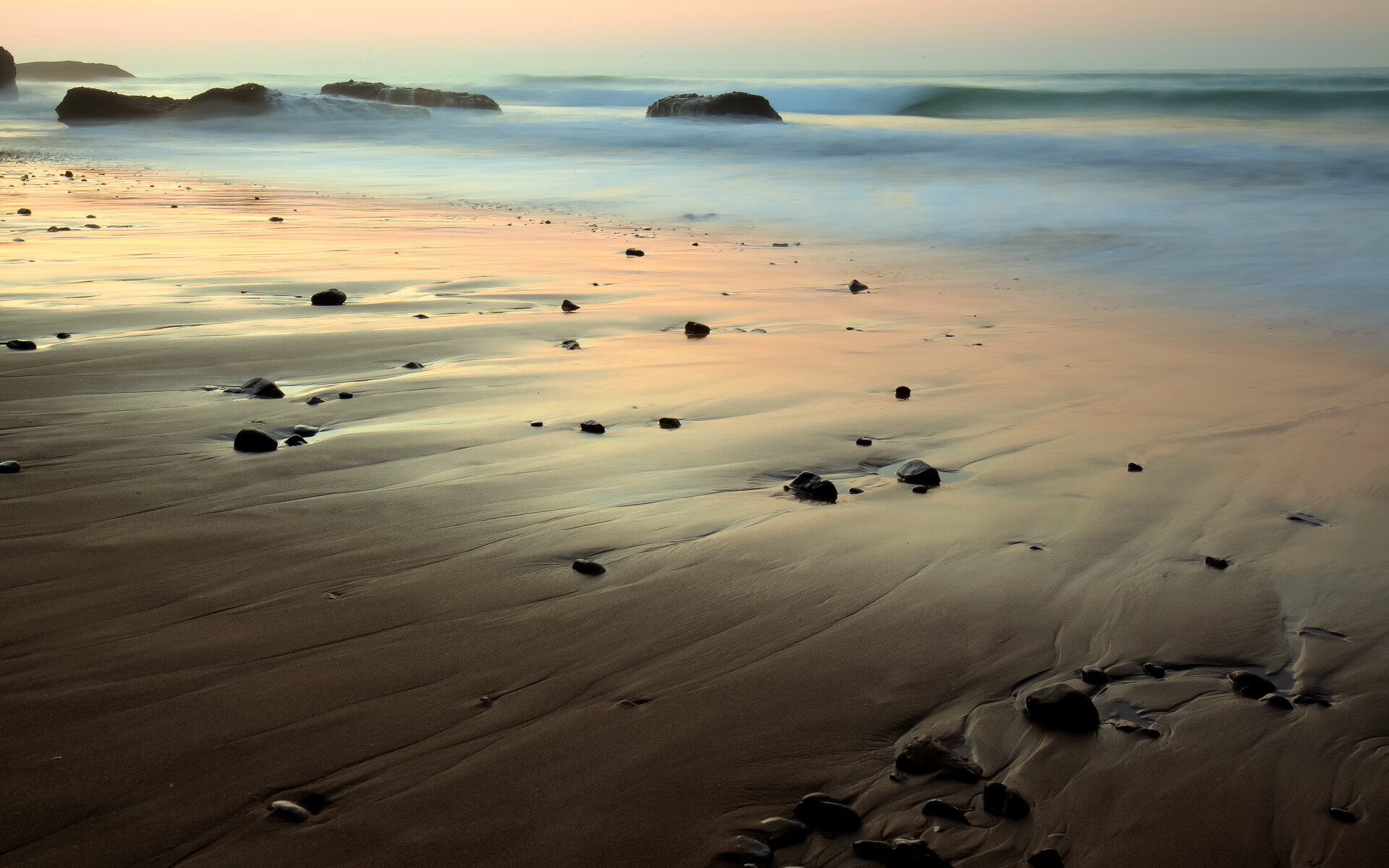 《年度竞猜：哪个战队将夺冠？粉丝热议不断》，哪些竞猜平台赞助了电竞战队